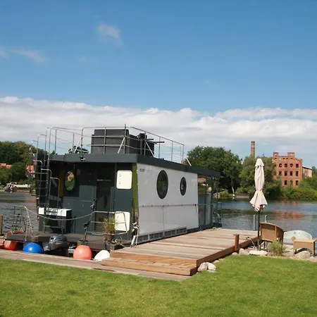 Bateau-hôtel Hausboot Friedrich In Malchow (Mecklenburg-Vorpommern)